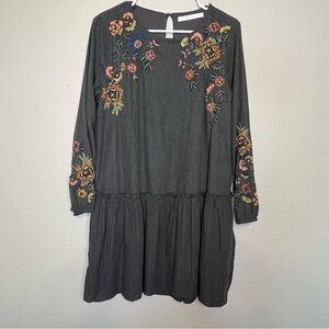 Zara Trafaluc Collection Embroidered Floral Gray Dress Size Large